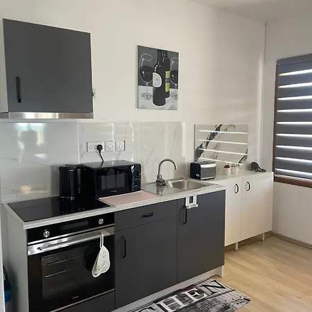 Seafront Ларнака