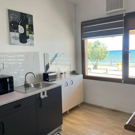 Seafront Dom wakacyjny Larnaca