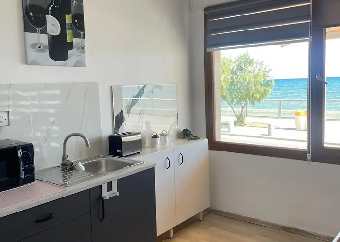 Seafront Ferienhaus Larnaka